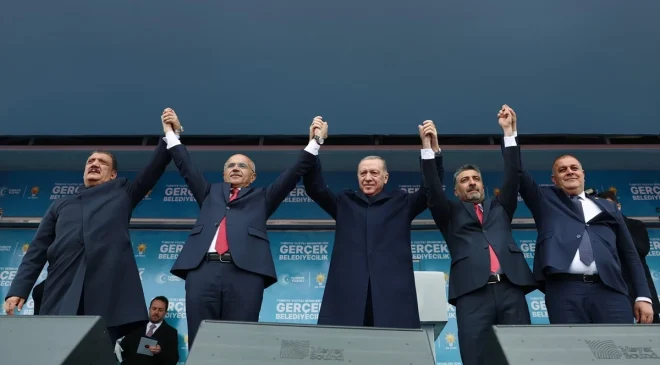 Erdoğan: Deprem bölgesindeki hak sahiplerine konutlarına kavuşma hedefimiz var