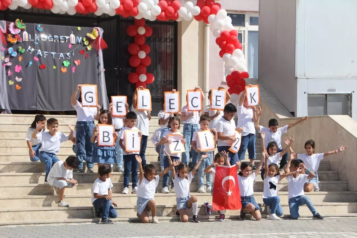 Serik’te İlköğretim Haftası Töreni