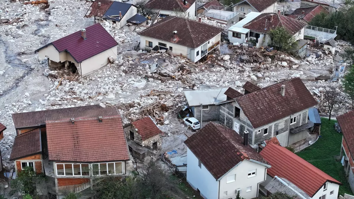 Bosna Hersek’te Sel Felaketi: 21 Ölü