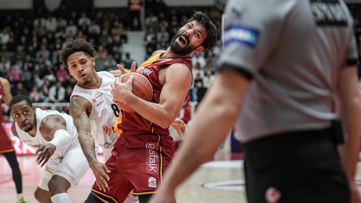 Galatasaray’dan Aliağa Petkimspor’a 17 sayı fark