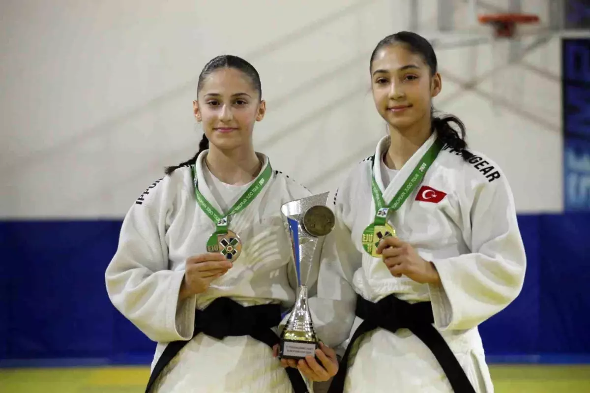 Konya’dan İki Genç Judo Sporcusu Uluslararası Başarılar Elde Ediyor